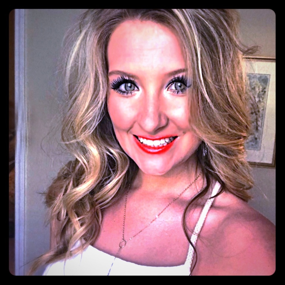 Meet your Posher, Gina